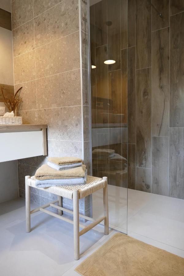 Bed and Breakfast Les Agapanthes Camphin-en-Pevele Esterno foto