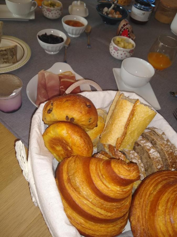 Bed and Breakfast Les Agapanthes Camphin-en-Pevele Esterno foto